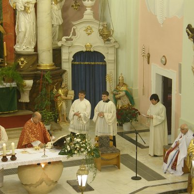 Bohoslužba při příležitosti požehnání nových zvonů v roce 2003