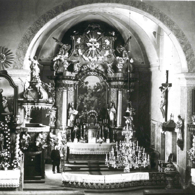 Interiér kostela z roku 1930
