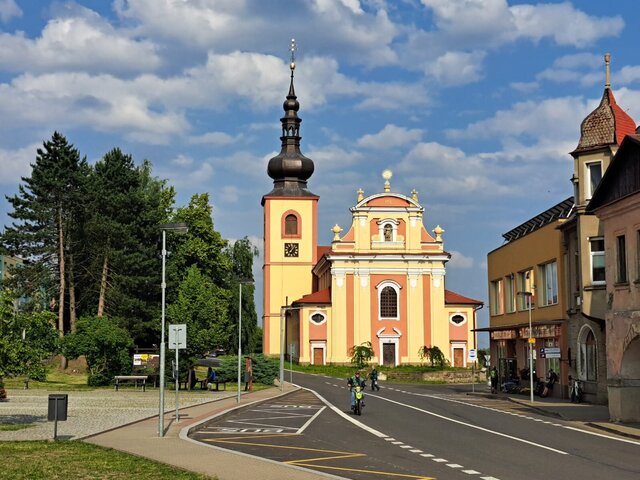 Kostel sv. Anny ve Verneřicích - pohled od západu - VIII. 2023