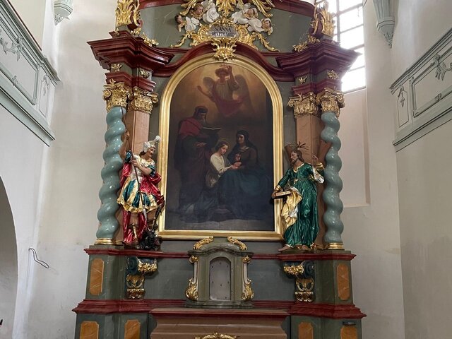 Verneřice - oltář sv. Anny po restaurování - VIII. 2023